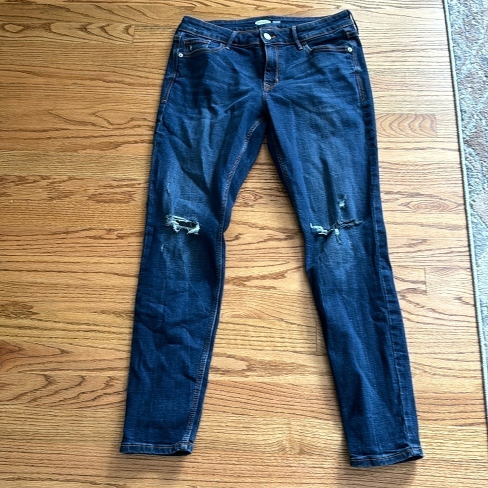 Old Navy rockstar, super skinny, distressed jeans size 8